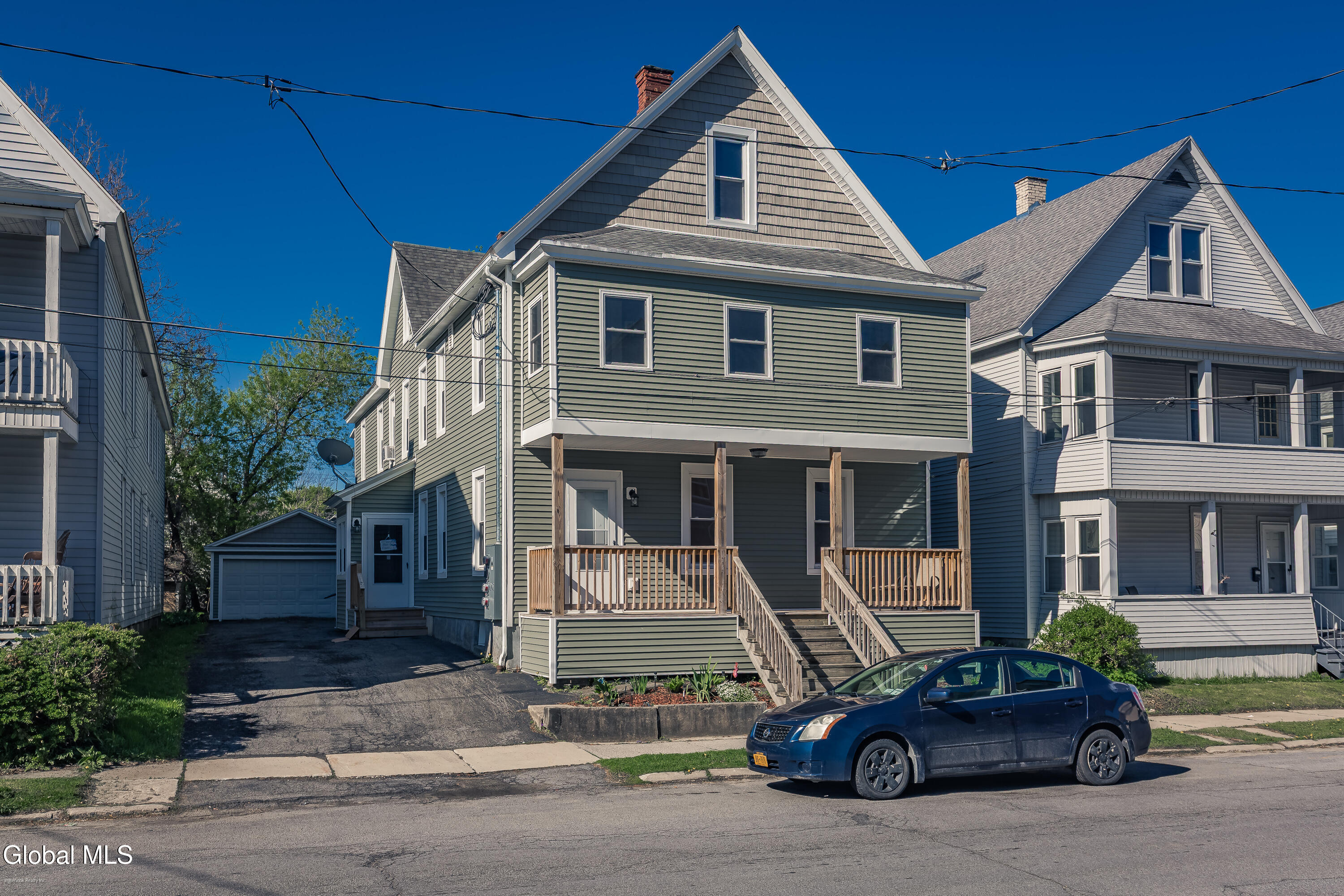 65 Van Derveer Street Amsterdam NY 12010