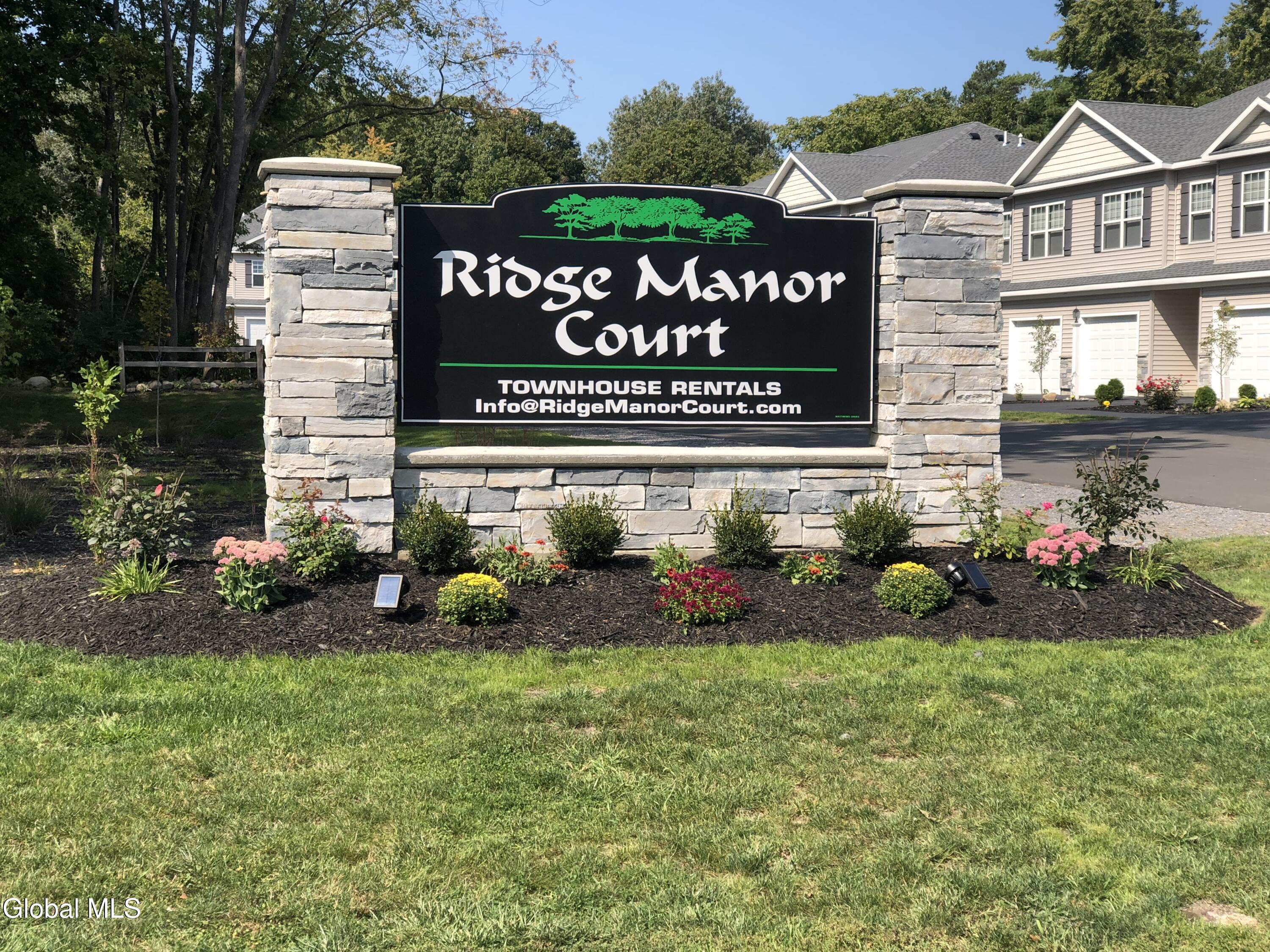 2011 Ridge Manor Court Niskayuna NY 12309