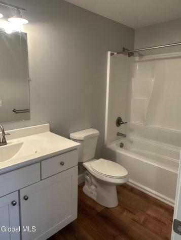 2011 Ridge Manor Court Niskayuna NY 12309