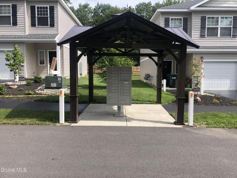 2011 Ridge Manor Court Niskayuna NY 12309