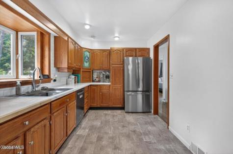 1321 W High Street Malta NY 12020