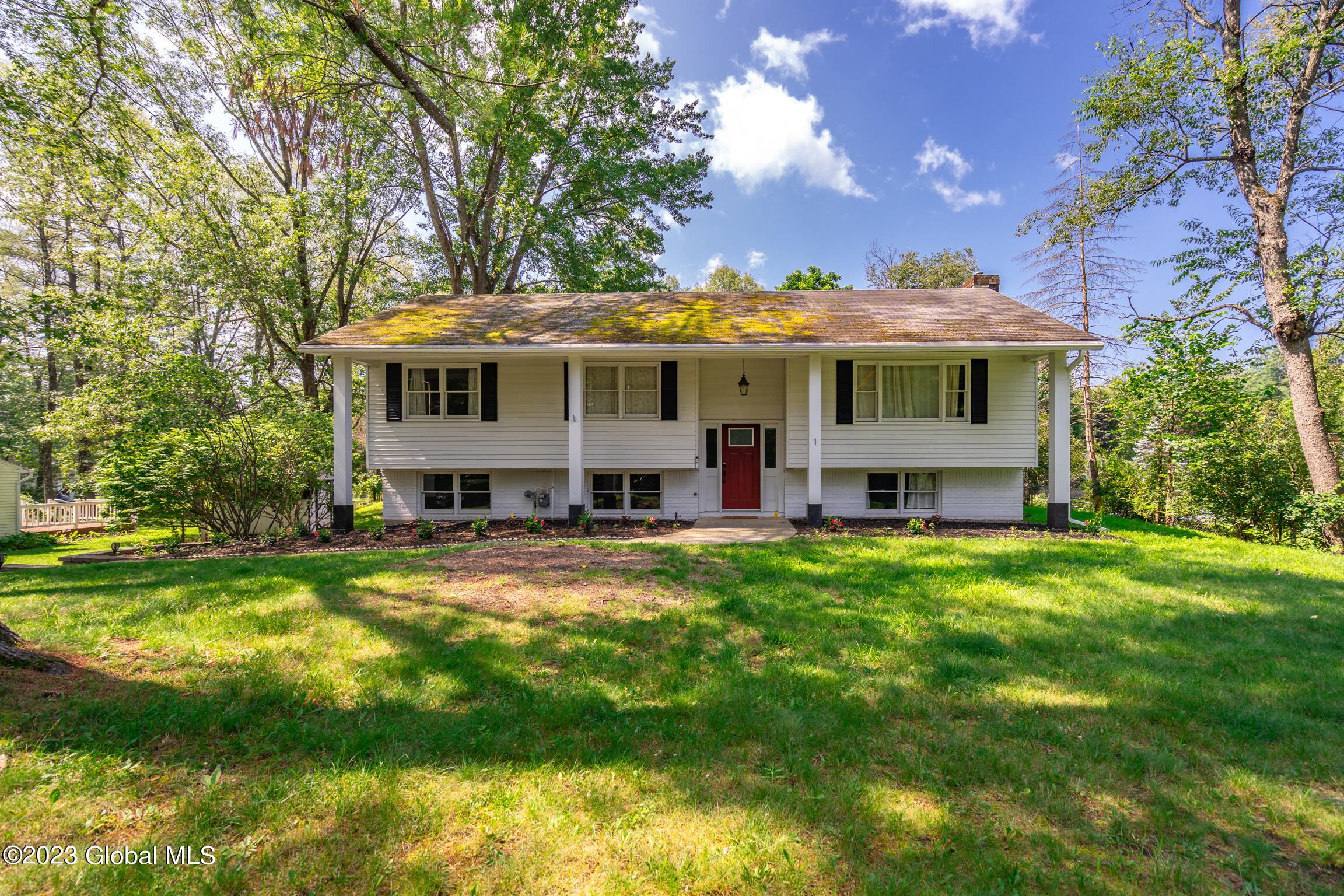 1 Laurie Lane Saratoga Springs NY 12866