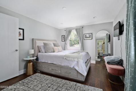 1 Laurie Lane Saratoga Springs NY 12866
