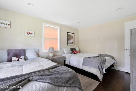 1 Laurie Lane Saratoga Springs NY 12866