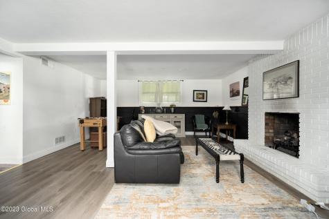1 Laurie Lane Saratoga Springs NY 12866