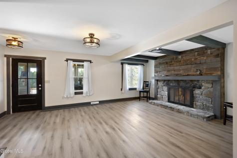 19 Congress Avenue Saratoga Springs NY 12866