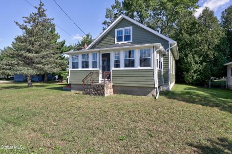 19 Congress Avenue Saratoga Springs NY 12866