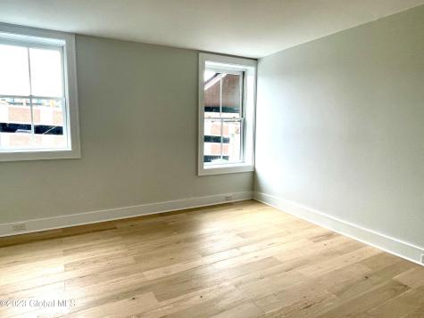 423 Broadway Saratoga Springs NY 12866