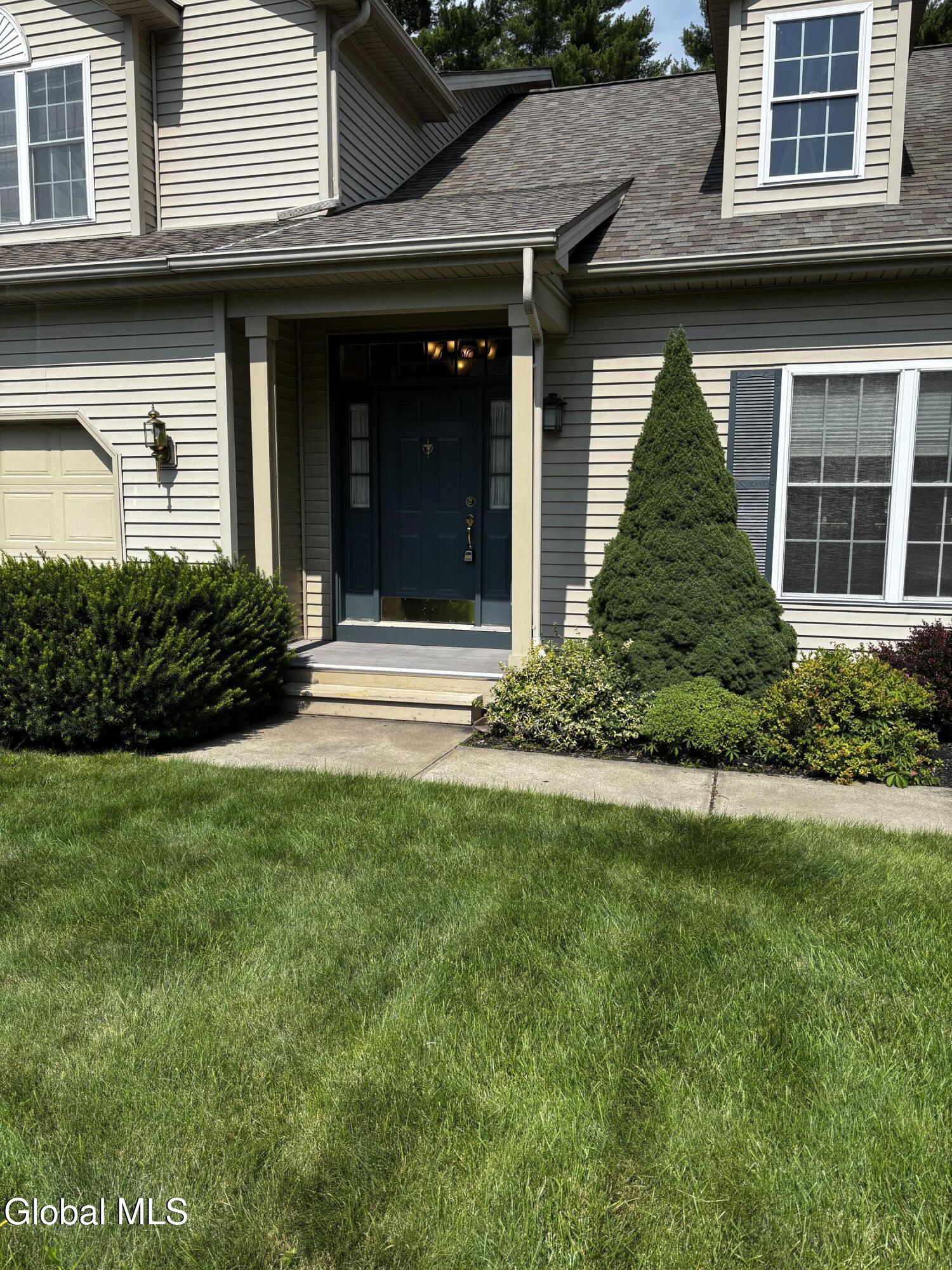 27 Secretariat Lane Saratoga Springs NY 12866