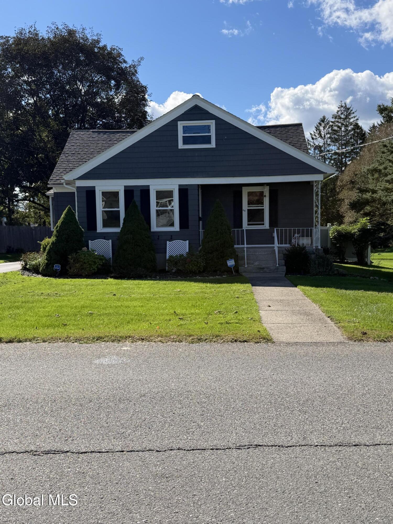 68 Van Dyke Avenue Amsterdam NY 12010