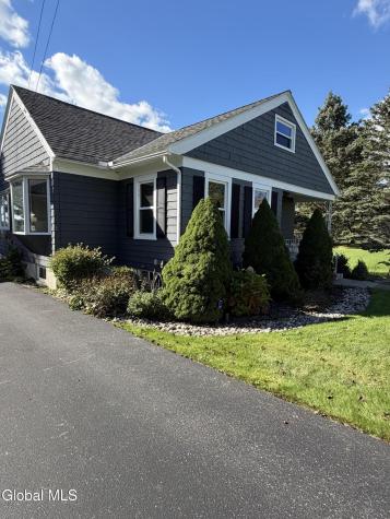 68 Van Dyke Avenue Amsterdam NY 12010