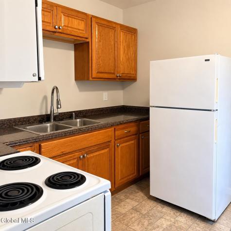 2874 Us-9 Malta NY 12020