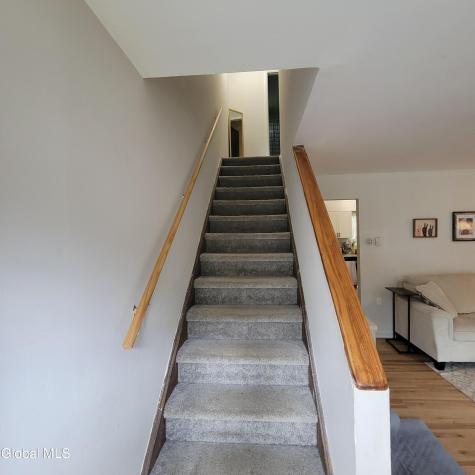 17 Henry Street Guilderland NY 12203