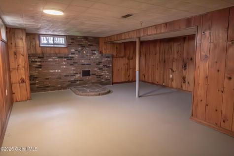 27 Hanifin Avenue Colonie NY 12205