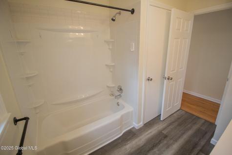 27 Hanifin Avenue Colonie NY 12205
