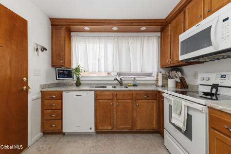 48 John David Lane Albany NY 12208