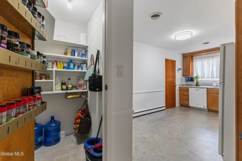 48 John David Lane Albany NY 12208