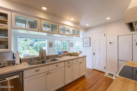 292 Lake Avenue Saratoga Springs NY 12866