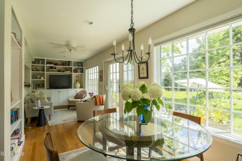 292 Lake Avenue Saratoga Springs NY 12866