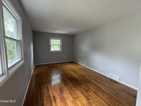 5 Dowling Road Albany NY 12205
