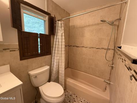 5 Dowling Road Albany NY 12205