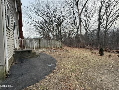5 Dowling Road Albany NY 12205
