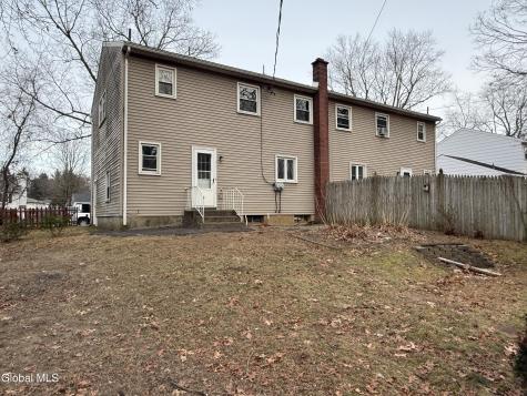5 Dowling Road Albany NY 12205
