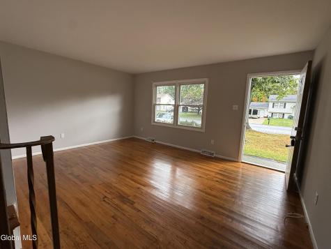 5 Dowling Road Albany NY 12205