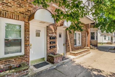 2209 15th Street Troy NY 12180