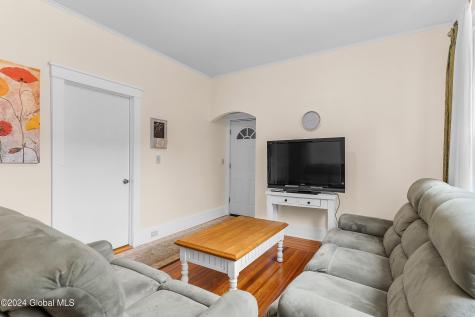 2209 15th Street Troy NY 12180