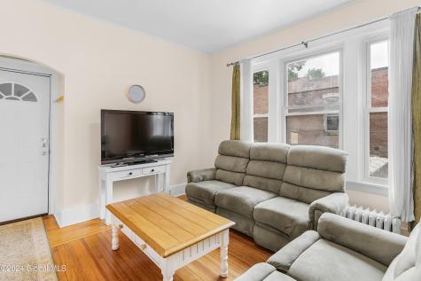 2209 15th Street Troy NY 12180