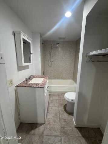486 4th Street Troy NY 12180