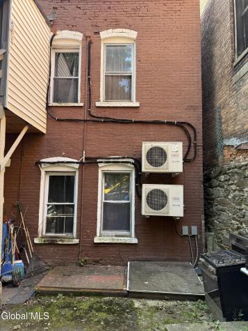 486 4th Street Troy NY 12180
