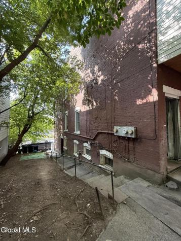 486 4th Street Troy NY 12180
