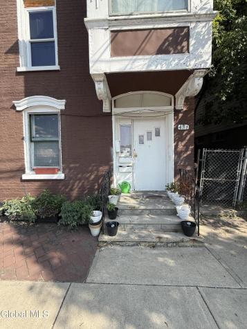 486 4th Street Troy NY 12180