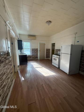 486 4th Street Troy NY 12180