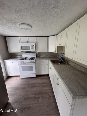 123 Guideboard Road Waterford NY 12188