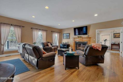 620 Sacandaga Road Schenectady NY 12302