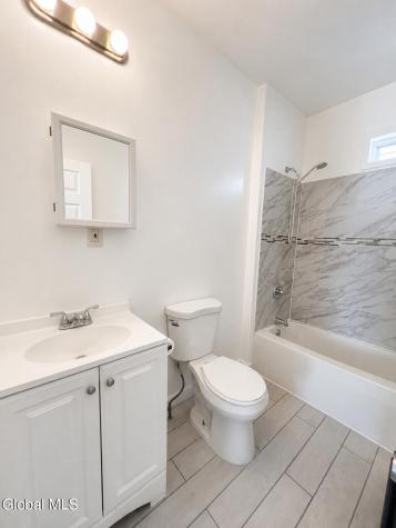407 Victory Avenue Schenectady NY 12307