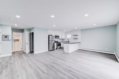 13 Bancker Avenue Scotia NY 12302