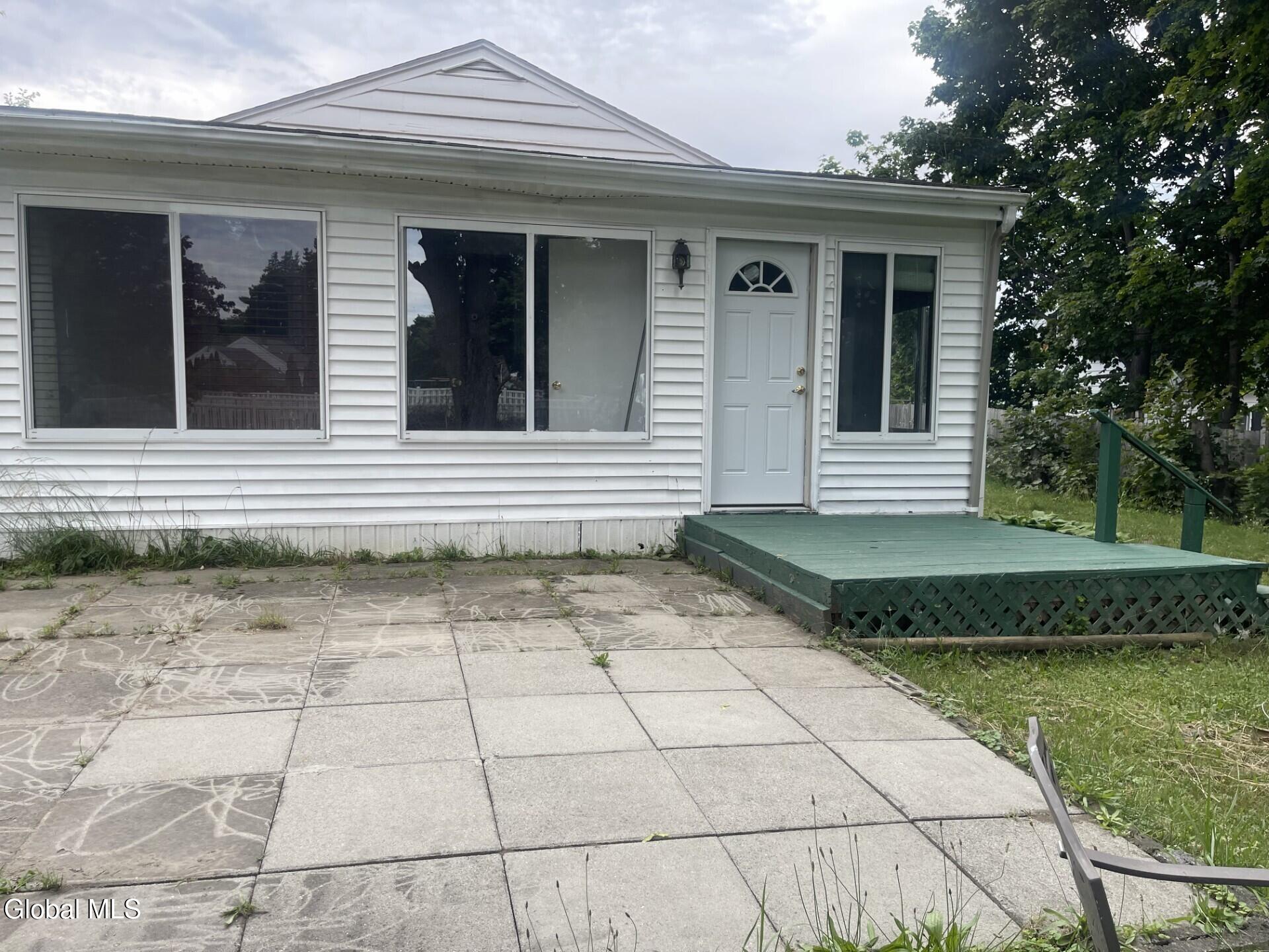 21 Ridgecrest Avenue Latham NY 12110