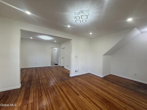 434 Division Street Schenectady NY 12304