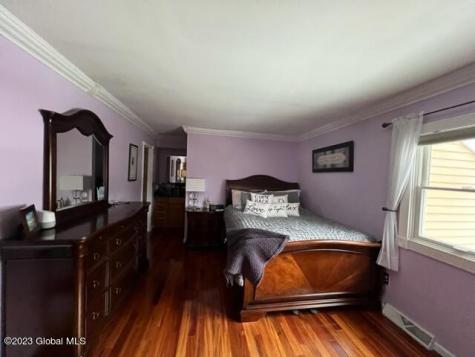 39 Grant Hill Court Clifton Park NY 12065