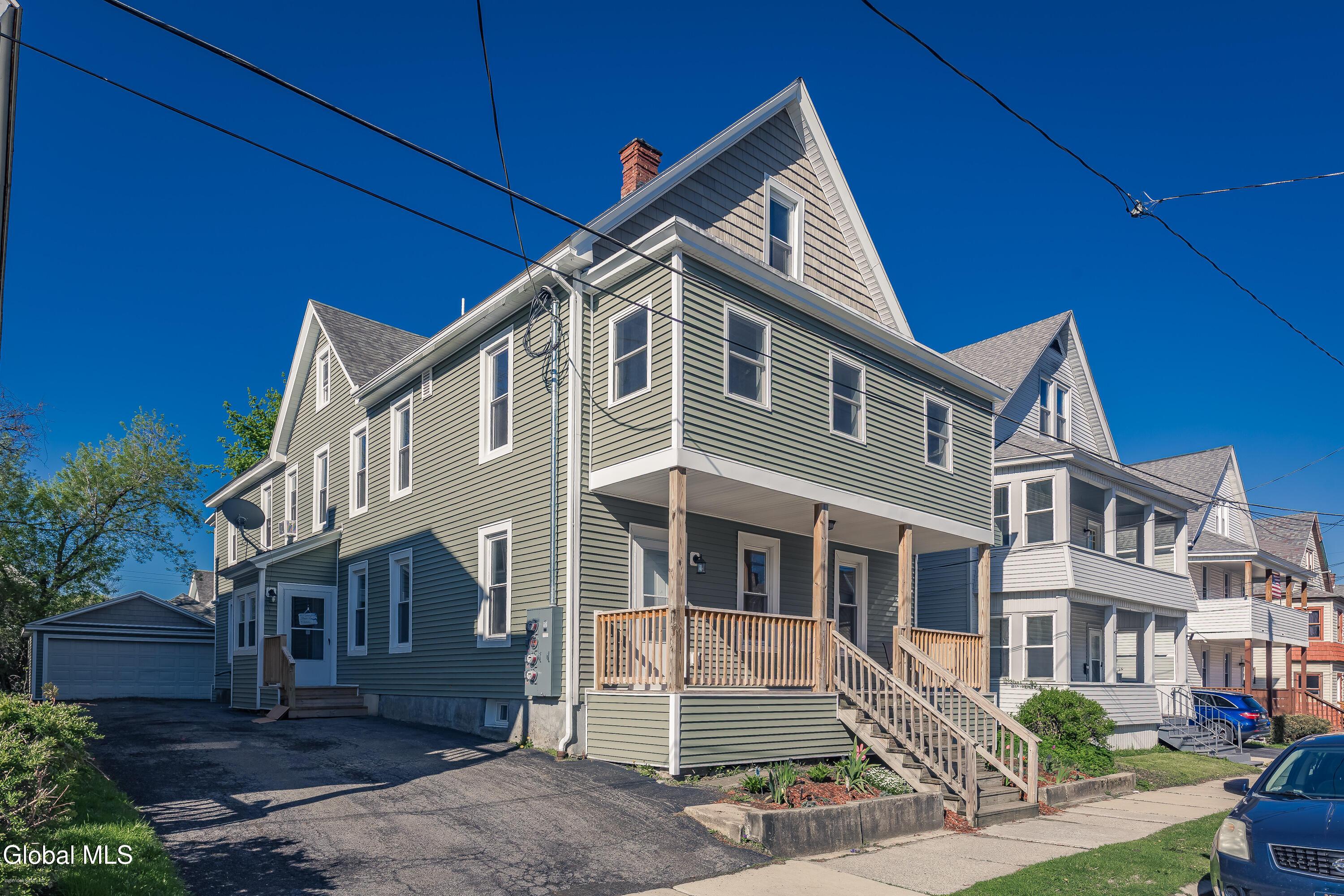 65 Van Derveer Street Amsterdam NY 12010