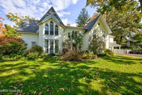21 Park Place Saratoga Springs NY 12866