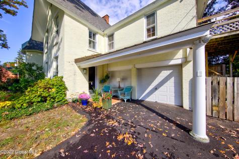 21 Park Place Saratoga Springs NY 12866