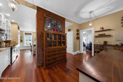 21 Park Place Saratoga Springs NY 12866
