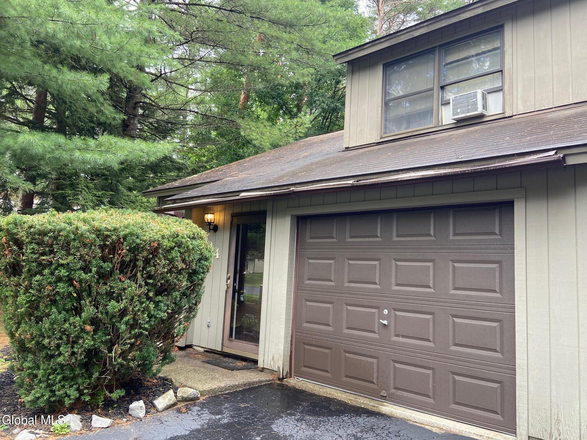 24 Elizabeth Lane Queensbury NY 12804