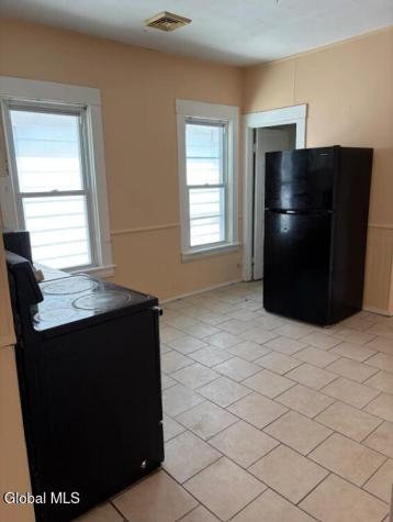 1075 Pleasant Street Schenectady NY 12303