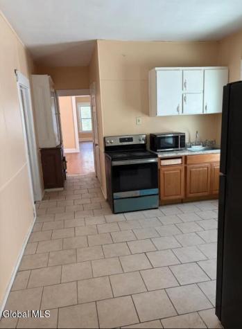 1075 Pleasant Street Schenectady NY 12303